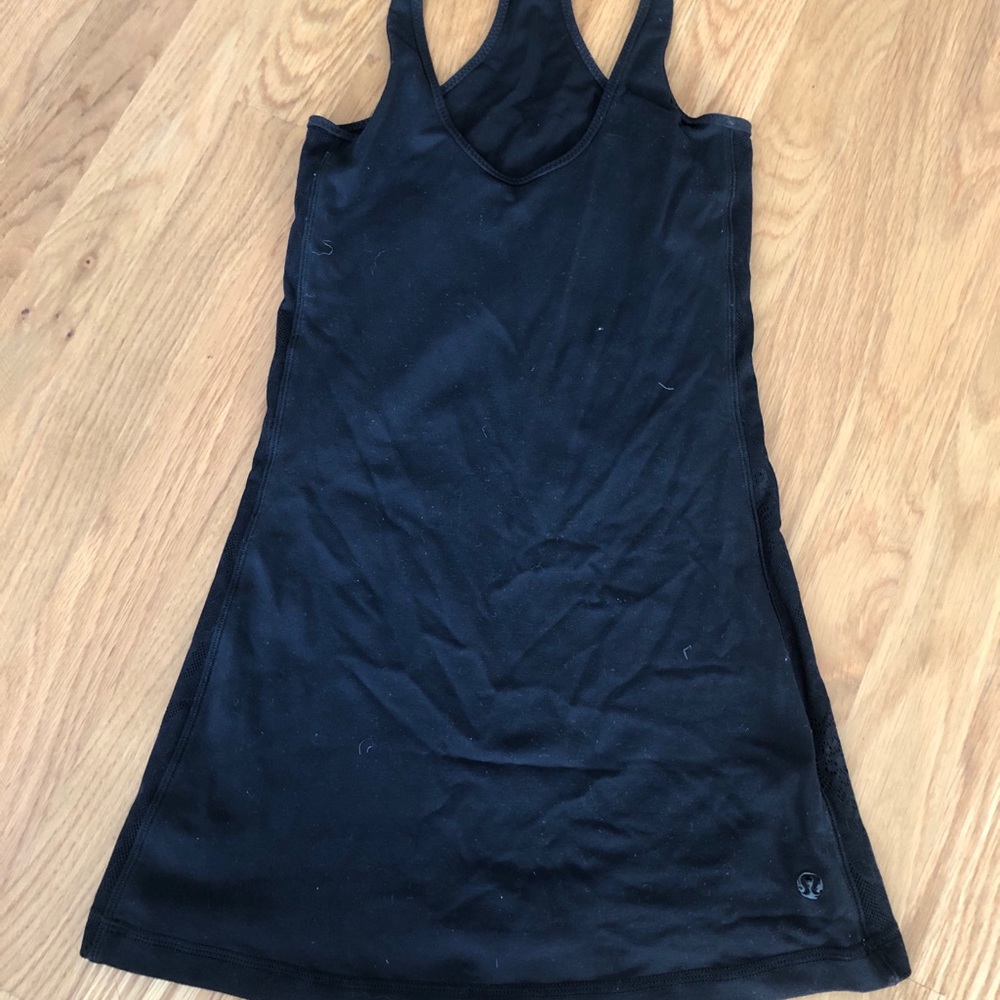 Lululemon size 2 workout tank top